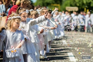 День торжества Тела и Крови Христовых в Польше или "Божье тело": первый летний праздник  